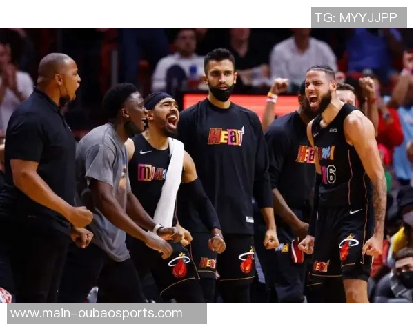 字母哥首次休赛期考虑外部选择引发尼克斯与雄鹿的谈判动态