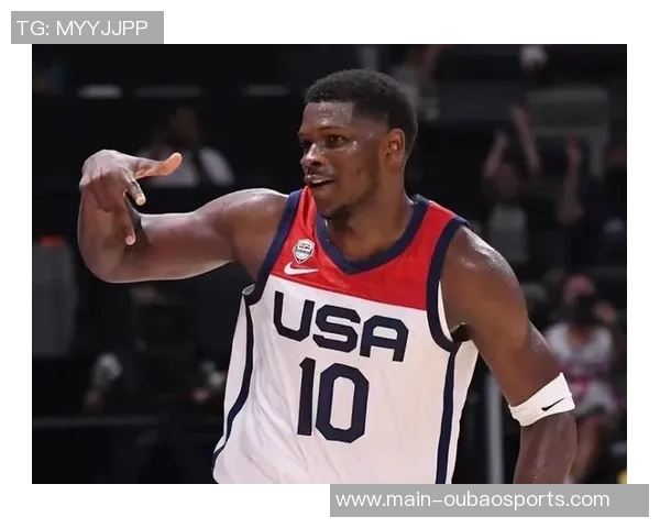 爱德华兹精彩突破拉杆换手上篮展现超强观赏性引发全场欢呼 爱德华兹精彩突破拉杆换手上篮展现超强观赏性引发全场欢呼