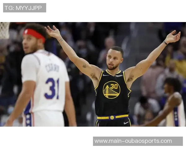 C约翰逊四季场均命中两记三分且命中率超四成独占联盟之巅 C约翰逊四季场均命中两记三分且命中率超四成独占联盟之巅