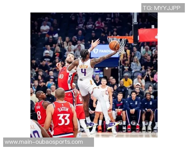 布克连得五分迅速拉开比分罚球线急停跳投与反击三分震撼篮网